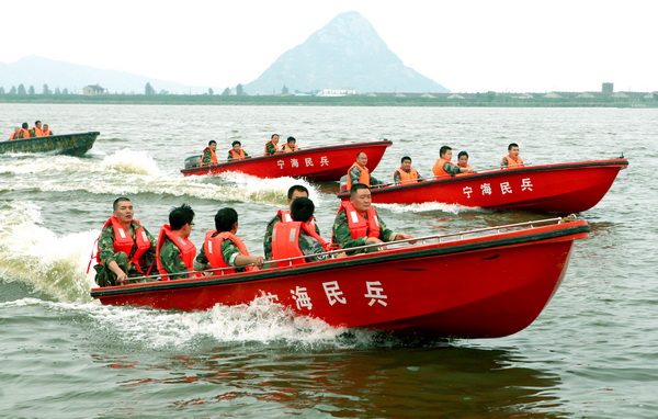 國(guó)網(wǎng)寧?？h供電公司為“抗災(zāi)治患”在8個(gè)供電所均組建應(yīng)急救援隊(duì)