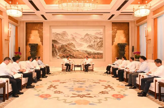 舒印彪拜會湖北省委書記應(yīng)勇、省長王曉東