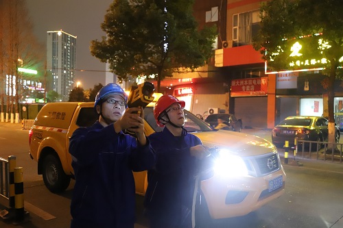 國(guó)網(wǎng)寧波市鄞州區(qū)供電：夜間特巡測(cè)溫線路，保障安全可靠供電