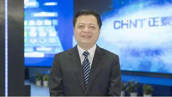 政協(xié)委員、正泰集團(tuán)南存輝：圍繞電力新能源主方向做文章，推動(dòng)綠色轉(zhuǎn)型新發(fā)展