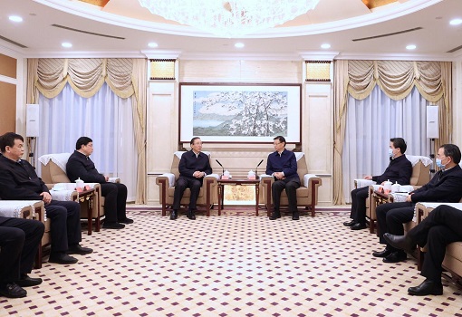 國家電網(wǎng)董事長辛保安、總經(jīng)理張智剛與江蘇省省長許昆林舉行會談
