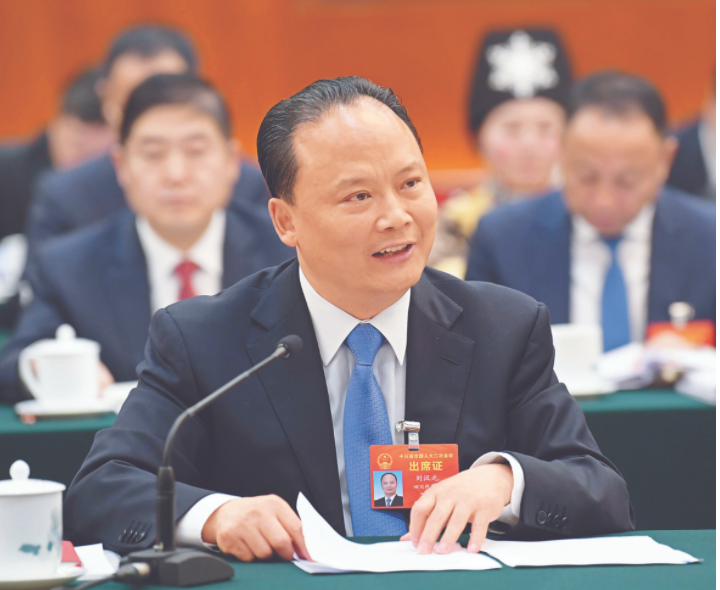 全國人大代表、通威集團(tuán)董事局主席劉漢元：連續(xù)10年為光伏產(chǎn)業(yè)健康發(fā)展鼓與呼