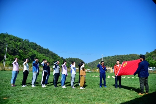 中國電建集團(tuán)各單位精準(zhǔn)發(fā)力，確?！半p引雙建”工作走深走實