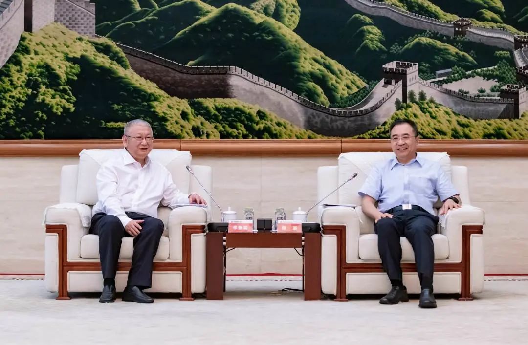 鄒磊會(huì)見隆基股份總裁李振國(guó)、森特股份董事長(zhǎng)劉愛森