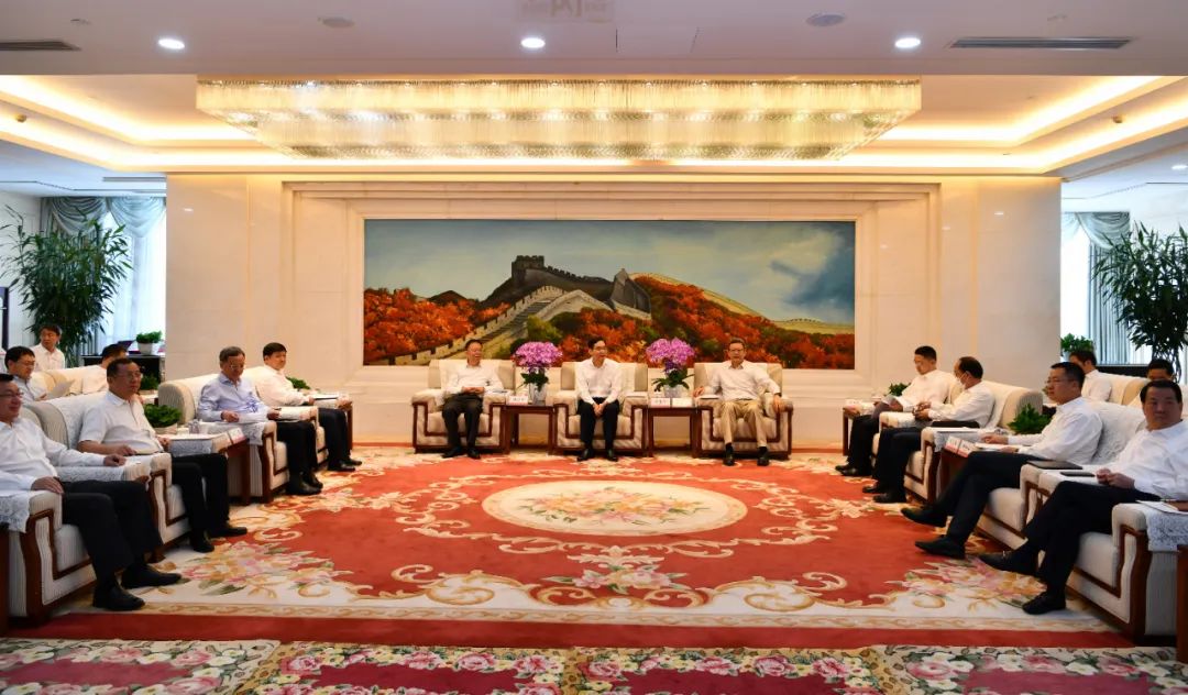 國家電投與中國建材集團(tuán)、中國鐵建舉行三方會(huì)談