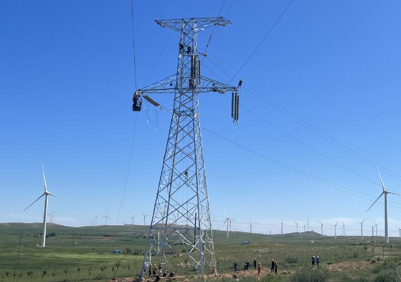 220千伏海春線、中海油化德風(fēng)電場35千伏集電線路順利改造完成