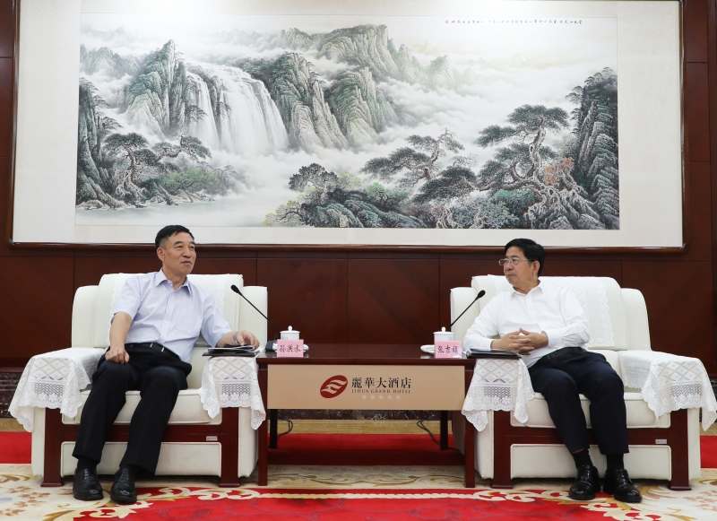 孫洪水與山西省委常委、常務(wù)副省長(zhǎng)張吉福會(huì)談