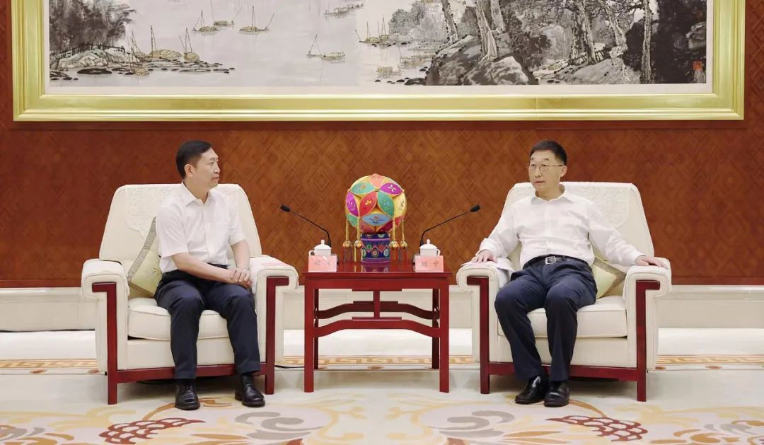 中核集團總經理、黨組副書記顧軍拜會廣西壯族自治區(qū)黨委書記劉寧
