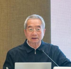 周大地：動力電池發(fā)展迅猛，氫燃料或?qū)⒊鼍? width=