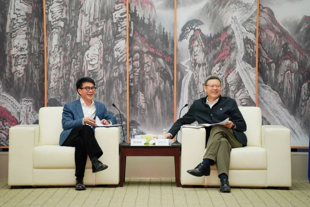 國家電投黨組書記、董事長錢智民會見申能集團黨委書記、董事長黃迪南