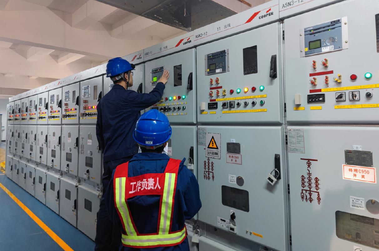 國網(wǎng)余姚市供電公司線路保護修改定值保障電網(wǎng)設(shè)備安全
