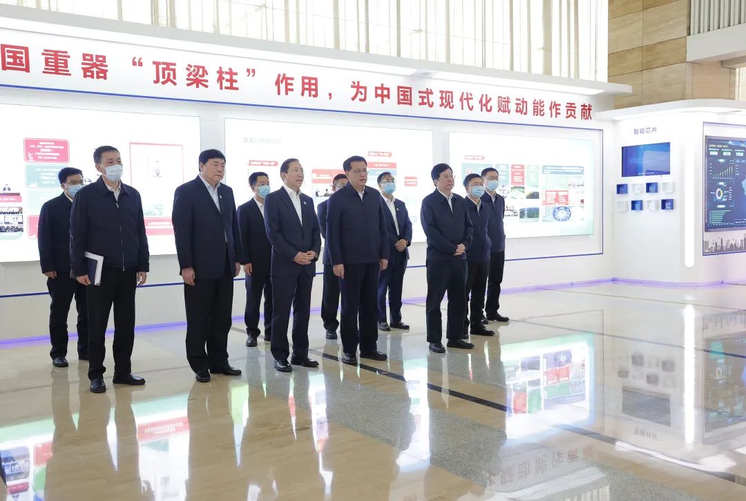 重慶市委書記袁家軍、市長胡衡華與國家電網(wǎng)董事長辛保安、總經(jīng)理張智剛會(huì)談