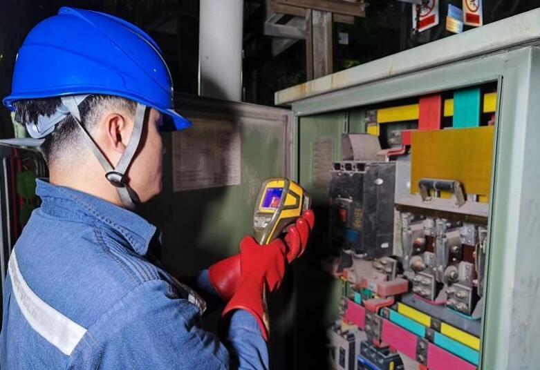 深圳供電局消除67條線路、237臺(tái)配變重滿載風(fēng)險(xiǎn)