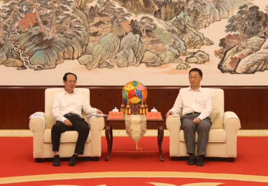 中國(guó)電建黨委書記、董事長(zhǎng)丁焰章拜會(huì)廣西壯族自治區(qū)黨委書記劉寧、自治區(qū)主席藍(lán)天立