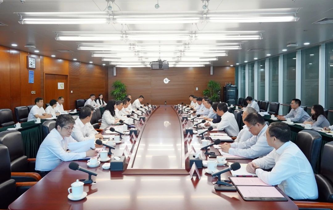 中國能建黨委書記、董事長(zhǎng)宋海良與中國海油黨組書記、董事長(zhǎng)汪東進(jìn)會(huì)談
