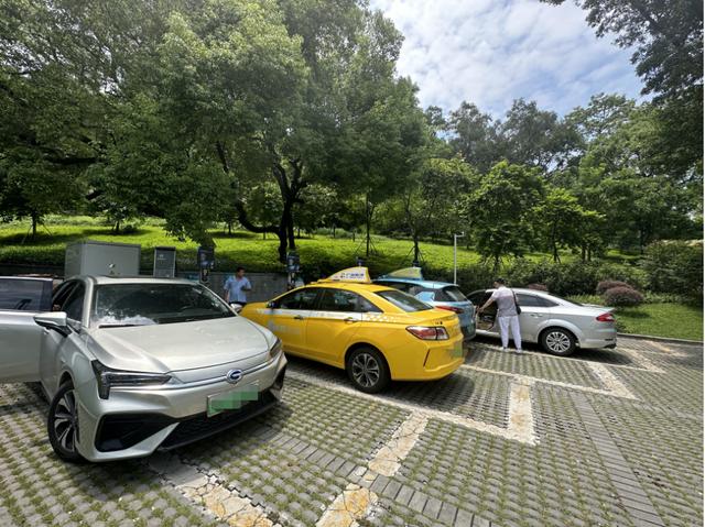 調(diào)查丨多地充電樁電價漲幅20%以上，分時電價與行業(yè)競爭多方博弈