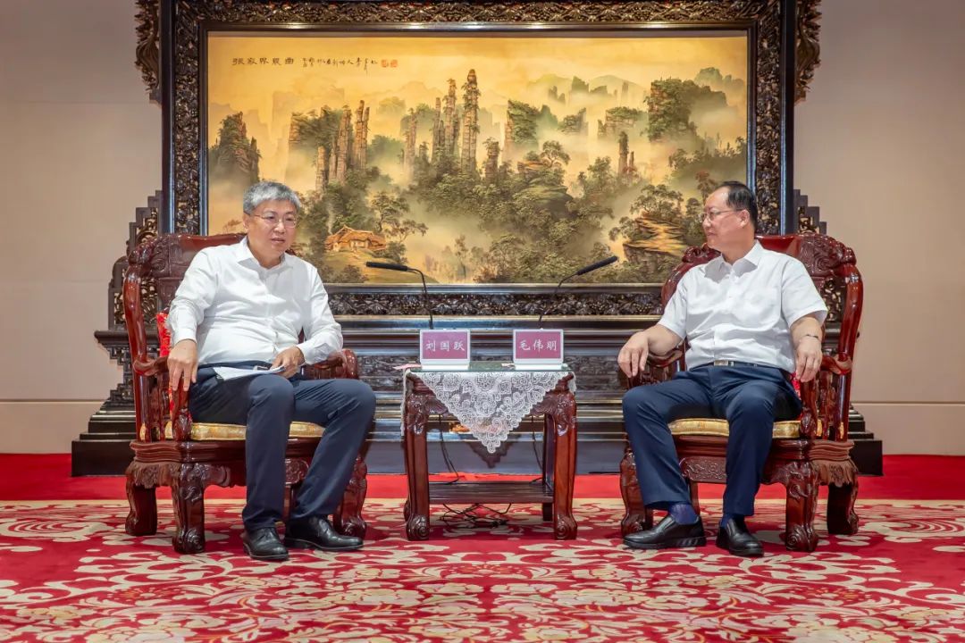 國(guó)家能源集團(tuán)黨組書記、董事長(zhǎng)劉國(guó)躍拜會(huì)湖南省委副書記、省長(zhǎng)毛偉明