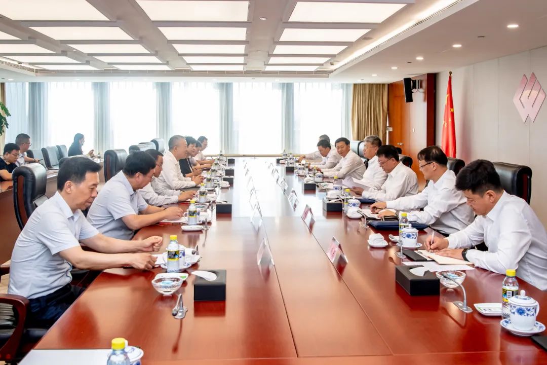 國家能源集團黨組書記、董事長劉國躍會見包頭市委副書記、市長張銳
