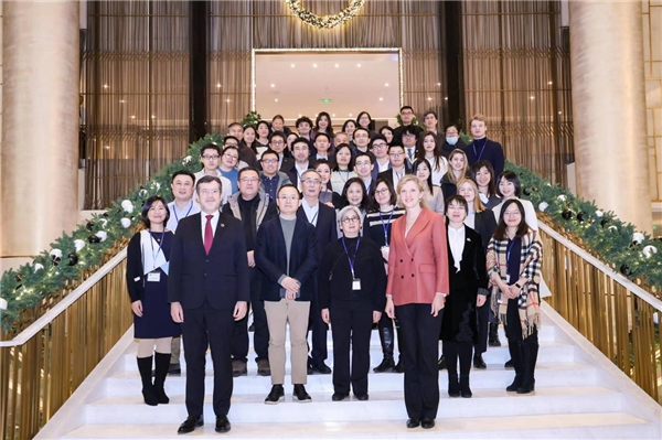 愛旭持續(xù)發(fā)力中歐新能源市場，為零碳未來注入更多活力