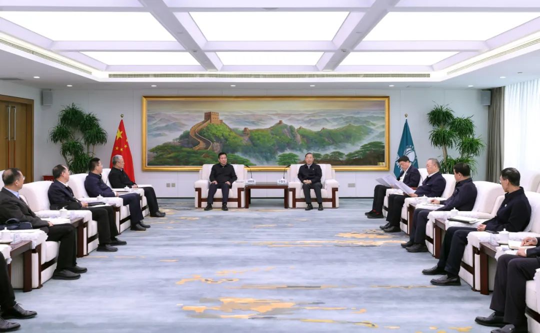 國(guó)家電網(wǎng)辛保安、張智剛與國(guó)家電投劉明勝、栗寶卿會(huì)談
