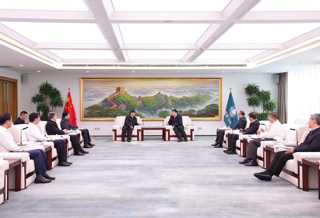 國家電網(wǎng)董事長、黨組書記張智剛董事長與三峽集團董事長劉偉平、總經(jīng)理韓君會談