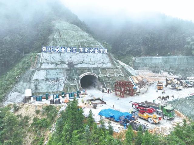 新啟動(dòng)建設(shè)五個(gè)抽蓄電站，在建規(guī)模創(chuàng)新高