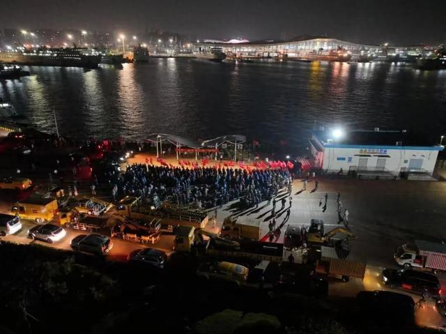 南方電網(wǎng)再派5500人隊(duì)伍，支援海南搶修復(fù)電
