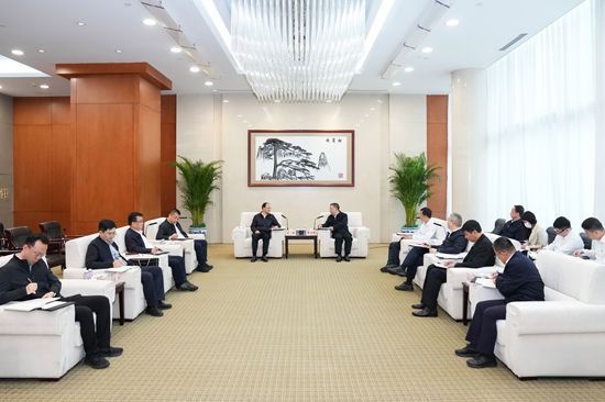 華能集團(tuán)總經(jīng)理、黨組副書記張文峰會見甘肅省副省長王鈞
