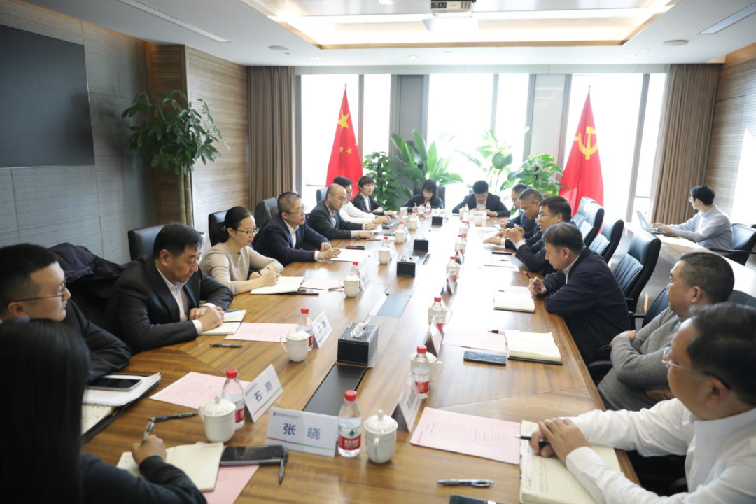 國家電投浙江公司總經(jīng)理、黨委副書記黃保軍會見浙商銀行總行黨委委員、副行長景峰