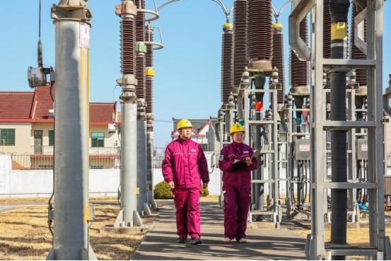 國網上海電力應對蛇年首“凍” 3500余名搶修人員全天候待命