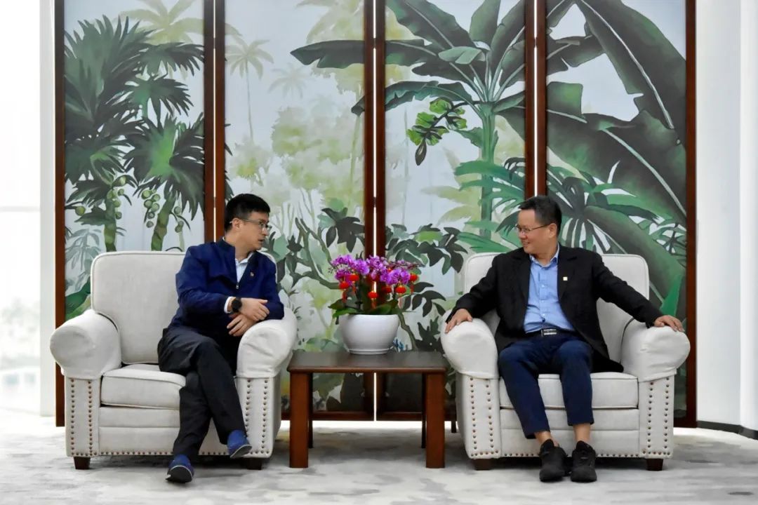 國電投海南公司黨委副書記、總經(jīng)理劉波濤拜訪大唐海南公司黨委書記、董事長王俊啟