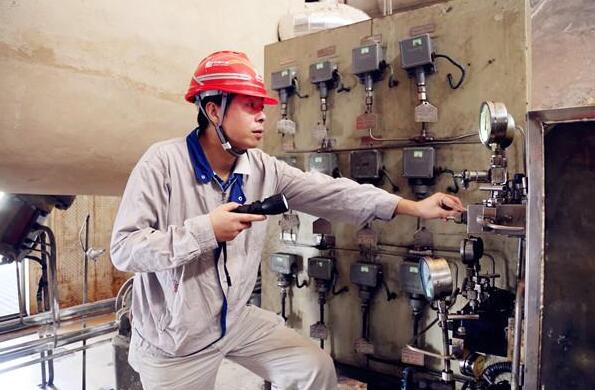 “花小錢、解難題”的創(chuàng)新達(dá)人——記大唐華銀株洲發(fā)電有限公司發(fā)電部汽機(jī)專工管煒