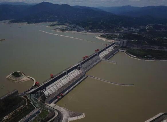 “三峽大壩變形”謠言為何站不住腳？“彈性變形”又是什么？